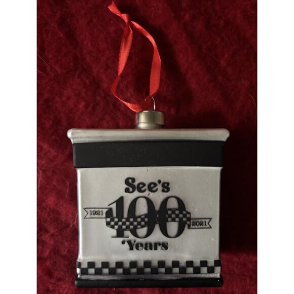 See's Candies 2021 LIMITED EDITION CHIRSTMAS TREE ORNAMENT GLASS SEES STORE - Picture 4 of 4